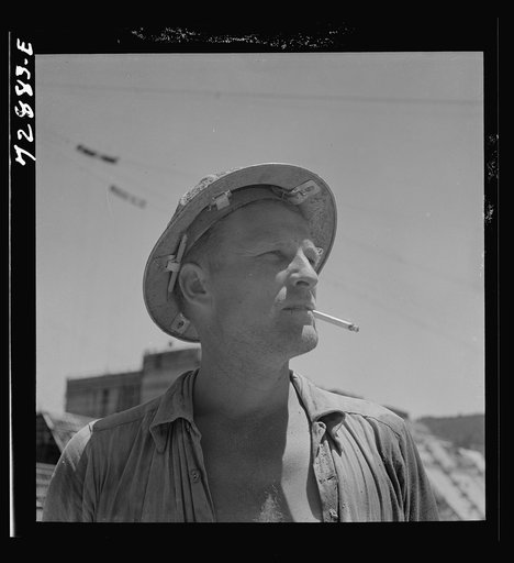 Shasta Dam, Shasta County, California. Workman