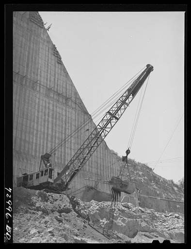 Shasta Dam, Shasta County, California. Steam shovel excavating at site of the dam