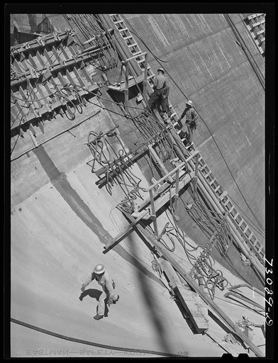 Shasta Dam, Shasta County, California. Construction work on face of the dam