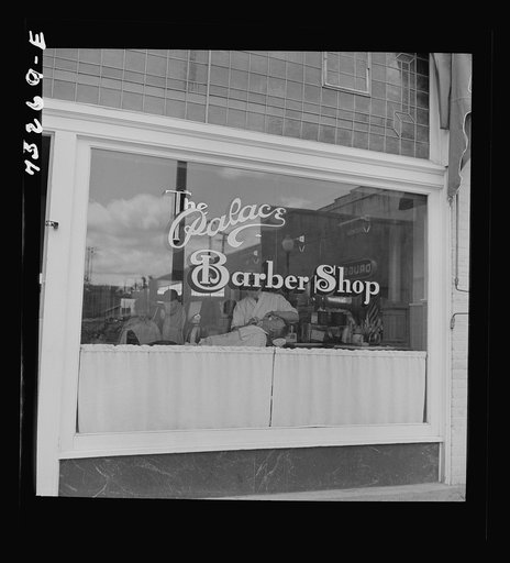 Klamath Falls, Oregon. Barber shop