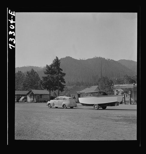 Oakridge, Oregon. Vacationist