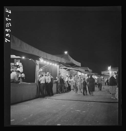 Klamath Falls, Oregon. Carnival of the circus