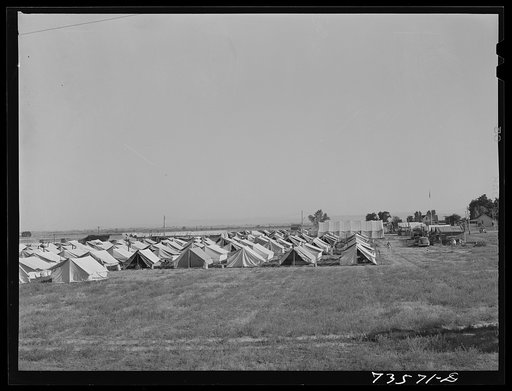 Nyssa. Oregon. FSA (Farm Security Administration) mobile camp now inhabited by Japanese-Americans who volunteered to do farm work. The U.S. Employment Service and the local sugar beet companies made agreements as to wages, working conditions, transportation, recreational facilities and medical care