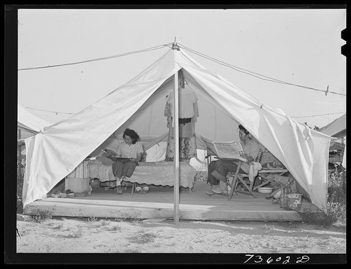 Nyssa, Oregon. FSA (Farm Security Administration) mobile camp. Tent home of Japanese-American family living at the camp