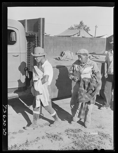 Nyssa, Oregon. FSA (Farm Security Administration) mobile camp. Japanese-Americans farm workers. The sugar beet companies provide transportation from the camp to fields