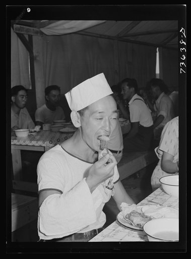 Nyssa, Oregon. FSA (Farm Security Administration) mobile camp. Cooperative mess hall of the Japanese-Americans