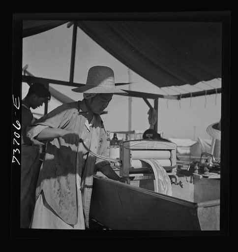 Untitled photo, possibly related to: Nyssa, Oregon. FSA (Farm Security Administration) mobile camp. Laundry room