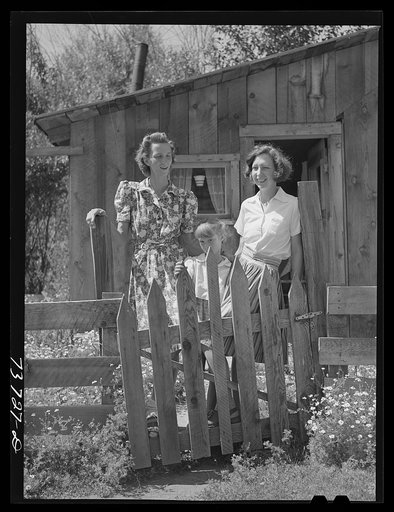 Ola, Idaho. FSA (Farm Security Administration) Ola self-help cooperative. Wives of some of the members with a daughter of one