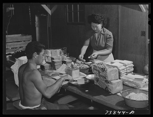 Rupert, Idaho. Former CCC (Civilian Conservation Corps) camp now under FSA (Farm Security Administration) management. Preparing lunches for the Japanese-American farm workers who live at the camp