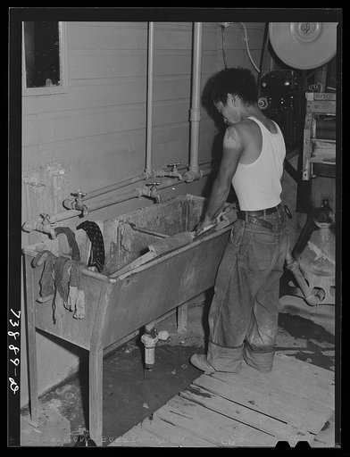 Rupert, Idaho. Former CCC (Civilian Conservation Corps) camp now under FSA (Farm Security Administration) management. Japanese-Americans leaving camp for a visit to town