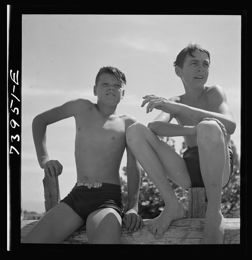 Rupert, Idaho. Schoolboys in swimming