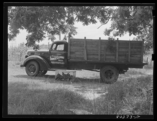 Farmers Exchange Coop Organization. Truck ready to deliver FSA (Farm Security Administration) chickens to Craig Field, Southeastern Air Training Center, Selma, Alabama