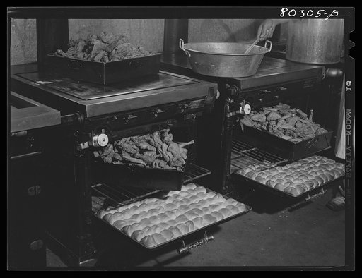 Fried chicken ready for the cadet's mess, supplied through the FSA (Farm Security Administration) "Food for Defense" program. Craig Field, Southeastern Air Training Center. Selma, Alabama