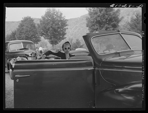 The rich and the poor crowded into the Berkshires to enjoy the fall coloring. Mohawk Trail, Massachusetts
