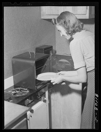 All cooking is done on coal oil in the FSA (Farm Security Administration) defense housing project. Hartford, Connecticut