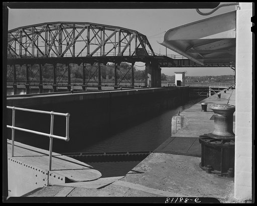 Amsterdam (vicinity), New York. Lock Eleven on the Erie Canal