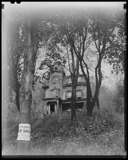 Little Falls (vicinity), New York. Old homes in Little Falls are mostly slums or deserted