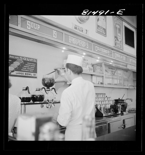 White Tavern hamburger stand was the popular place in Amsterdam, New York