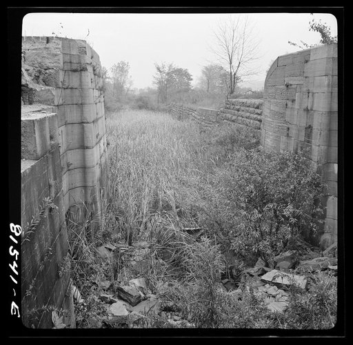Old Erie Canal lock, Fort Hunter, New York
