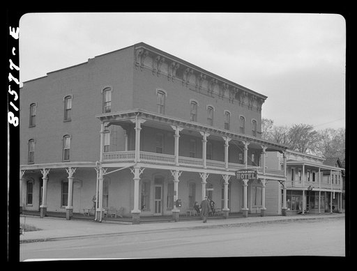 Chatham, New York. Chatham House hotel