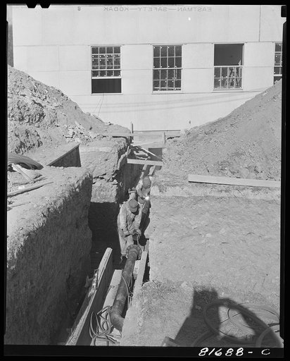 Constructing emergency office space. Washington, D.C.