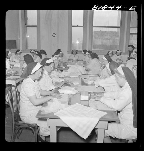 Untitled photo, possibly related to: Red Cross headquarters. San Francisco, California