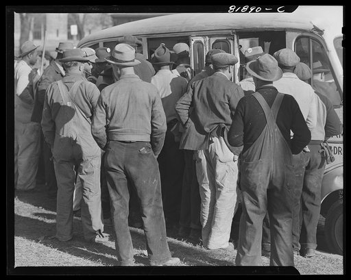 Lunchtime on emergency defense office housing construction work. Washington, D.C.