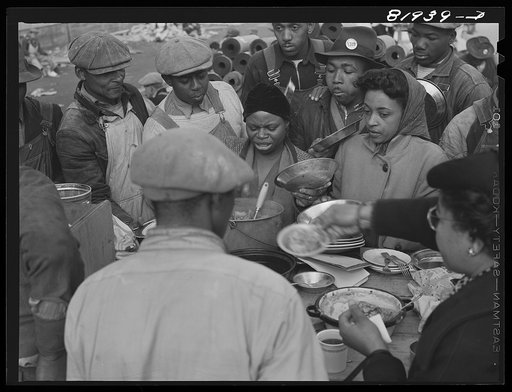 Lunchtime on emergency defense office housing construction job. Washington, D.C.