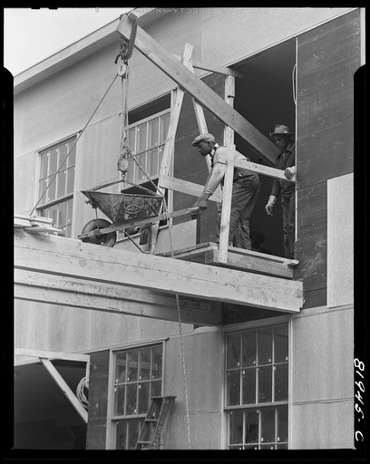 Untitled photo, possibly related to: Emergency defense office construction work. Washington, D.C.