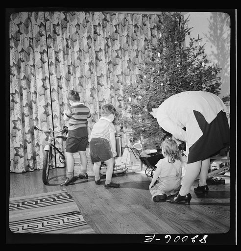Christmas in the home of a government executive, Virginia