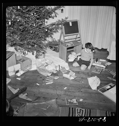 Christmas in the home of a government executive, Virginia