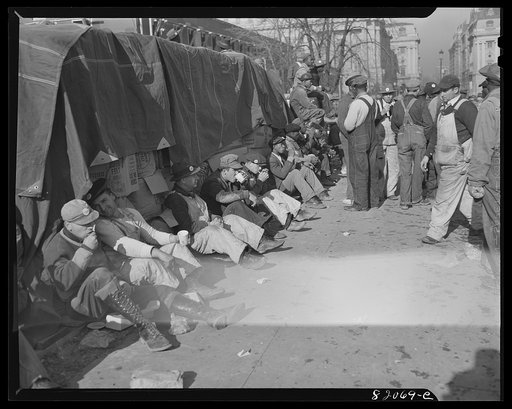 Lunchtime on emergency defense office space construction job. Washington, D.C.