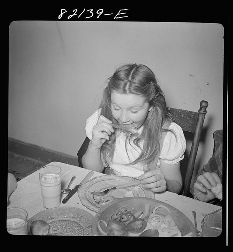 Eating fried chicken on a Maryland farm
