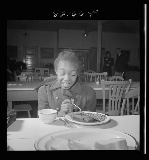 Untitled photo, possibly related to: Washington, D.C. Dinner in the self-help cafeteria
