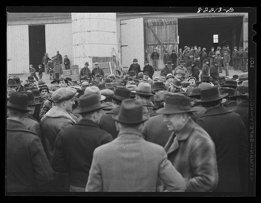 Untitled photo, possibly related to: Lancaster County, Pennsylvania. Farm auction