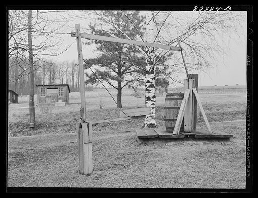 Bucks County, Pennsylvania. Pump operated by waterwheel two hundred feet down the hill