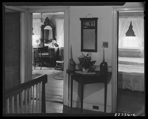 Ephrata, Pennsylvania (vicinity). Second-story rooms in the Miles Fry homestead. Eight generations of Frys have been born in this house