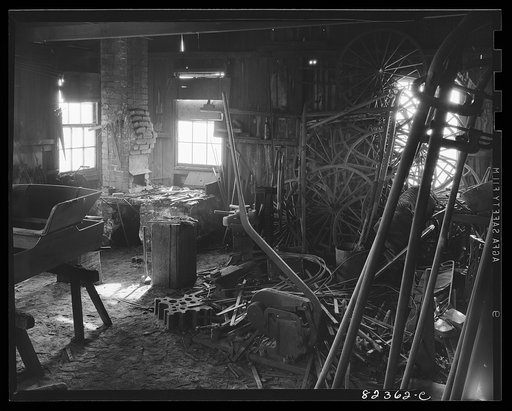Intercourse, Pennsylvania (vicinity). Blacksmith shop in conjuction with Amish wagon shop