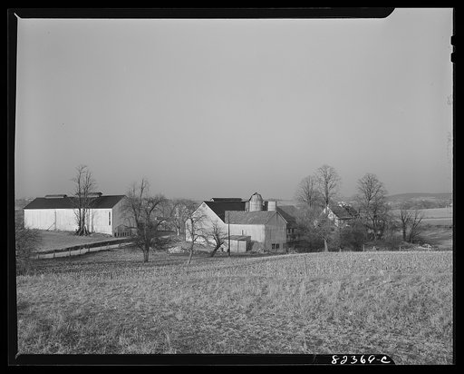 Hinkletown, Pennsylvania (vicinity). Amish farmstead