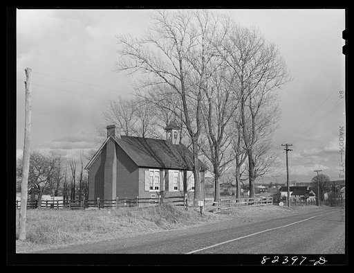 Hinkletown, Pennsylvania (vicinity). Crossroads school