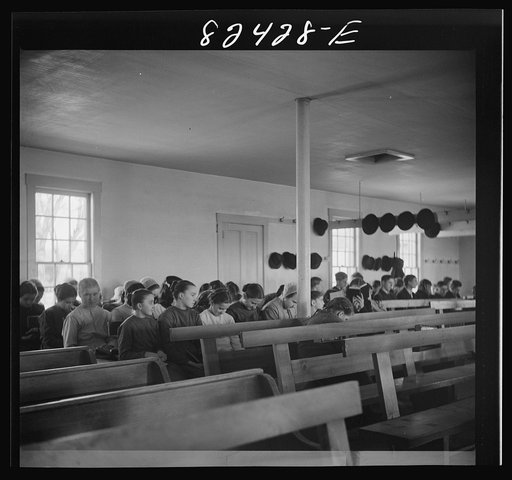 Hinkletown, Pennsylvania (vicinity). "Deutsch school" being held in a Mennonite church