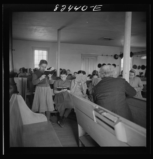 Hinkletown, Pennsylvania (vicinity). "Deutsch school" being held in a Mennonite church