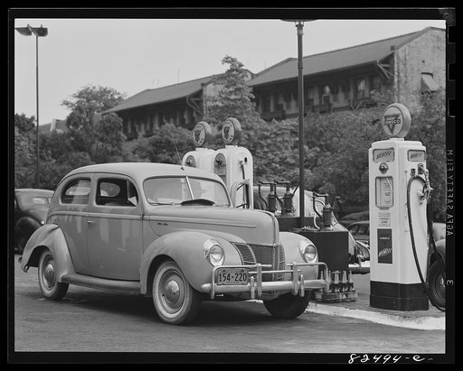 Untitled photo, possibly related to: Washington D.C. Filling up with gas on the day before rationing