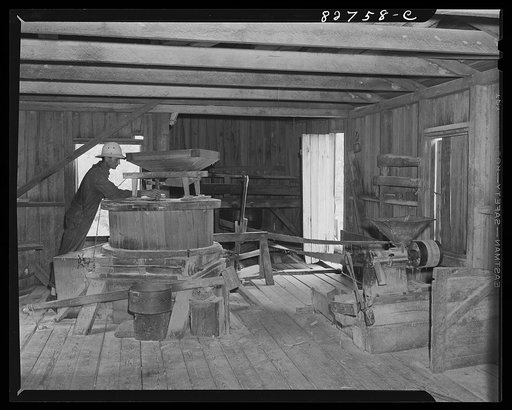 Falco, Florida [i.e. Alabama]. Grist mill which has been grinding corn for eighty years