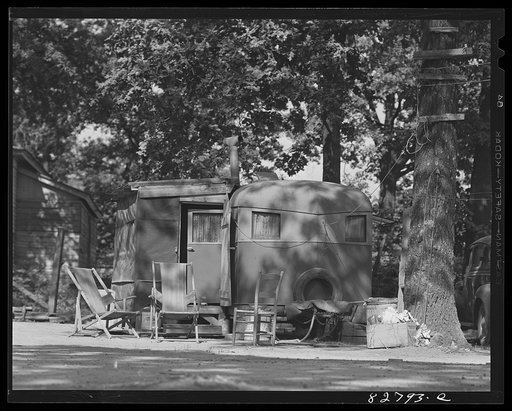 Childersburg, Alabama. When trailers become overcrowded, families build on an addition
