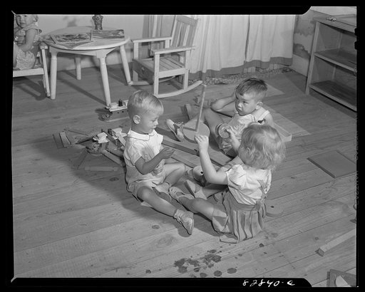 Childersburg, Alabama. WPA (Works Progress Administration) day for nursey for defense workers' children