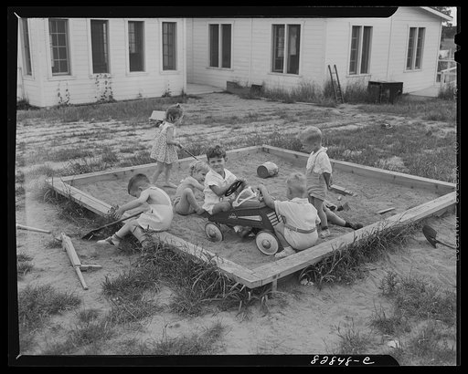 Childersburg, Alabama. WPA (Works Progress Administration) day nursey for defense workers' children