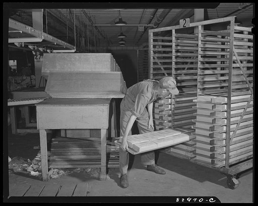 Bridgeton, New Jersey. Seabrook Farm. Packed string beans being loaded into racks which will carry them to quick freezer