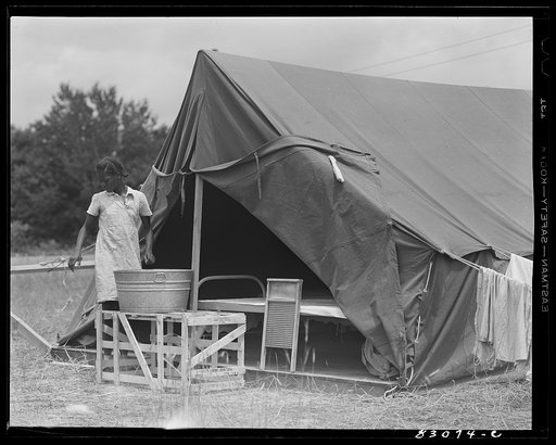 Bridgeton, New Jersey. FSA (Farm Security Administration) agricultural workers' camp. Washing clothes