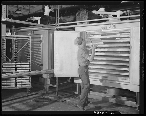 Bridgeton, New Jersey. Seabrook Farm. Packed string beans being put into quick freezer